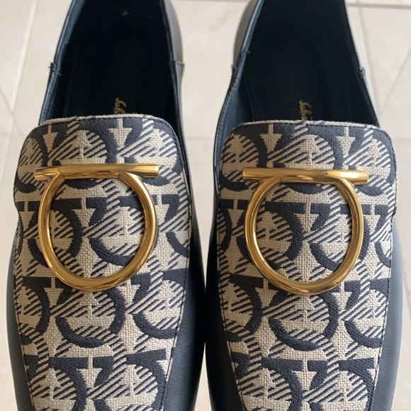 Salvatore Ferragamo Shoes - Picture 2 of 6